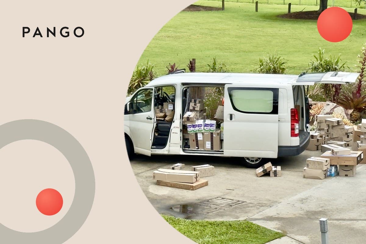 What Time Do Couriers Deliver Until? Latest Delivery Hours by Carrier (UK and US)
